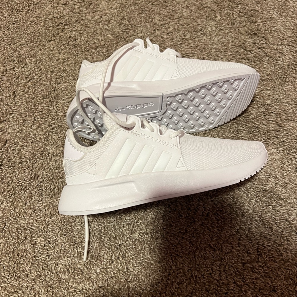 Adidas girls sneakers